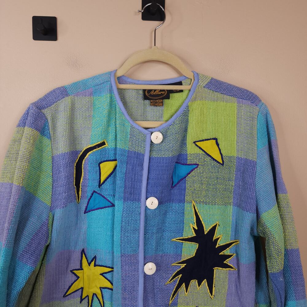 Vintage Allure Patchwork Abstract Embroidered But… - image 2